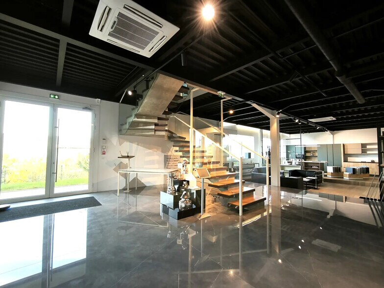 Flex dans Viarmes à louer - Photo du bâtiment - Image 1 de 17