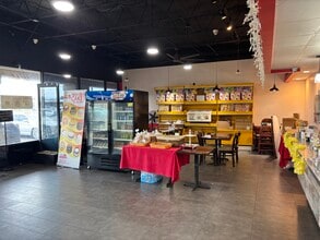 11801-11853 Wilcrest Dr, Houston, TX à louer Photo intérieure- Image 1 de 22