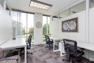 4801 Glenwood Ave, Raleigh, NC à louer Photo intérieure- Image 1 de 3