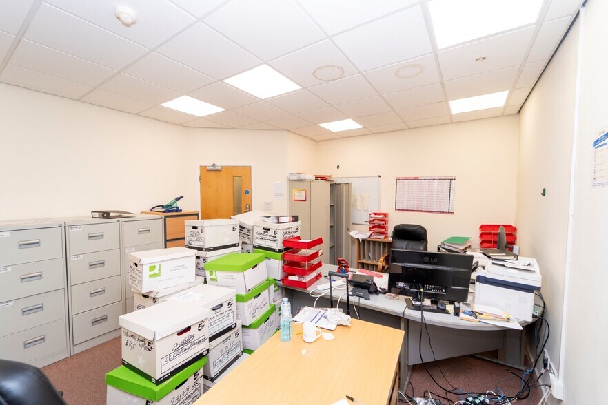 92-94 Gipsy Ln, Leicester à louer - Photo du bâtiment - Image 3 de 16