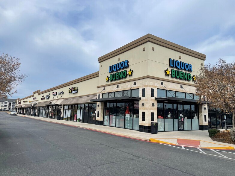 10919-11019 Culebra & Westwood Loop, San Antonio, TX à louer - Photo du bâtiment - Image 2 de 3