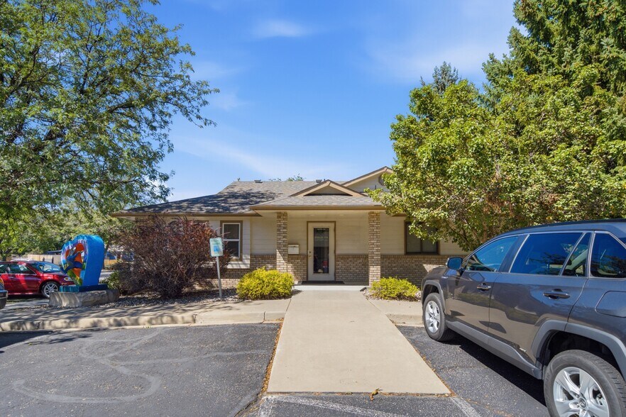 2802 Madison Square Dr, Loveland, CO à vendre - Photo du bâtiment - Image 3 de 35