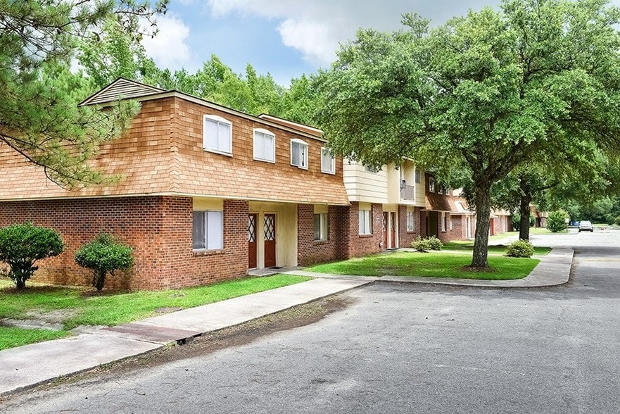 901 Corona Dr, Orangeburg, SC à vendre - Photo du bâtiment - Image 3 de 39