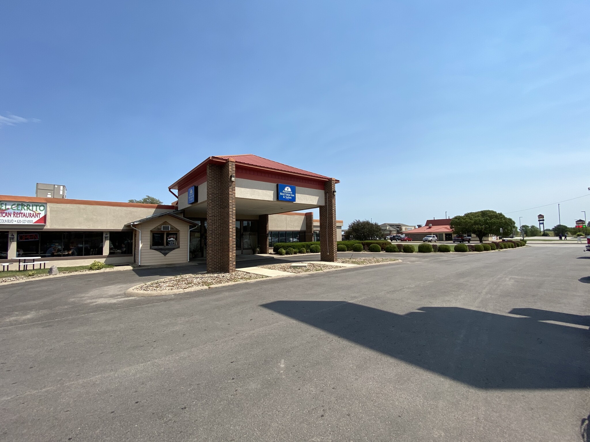 606 E Lincoln St, Hesston, KS for sale Building Photo- Image 1 of 1