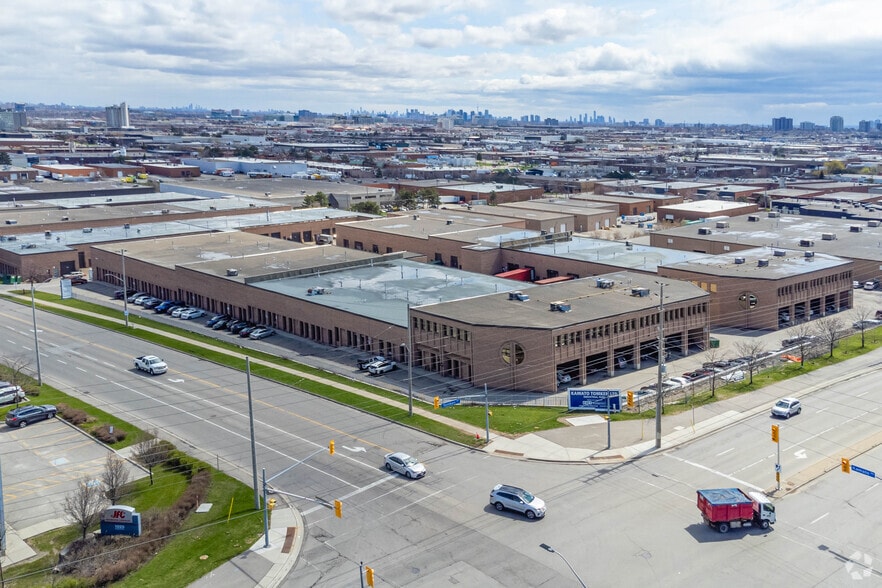 1050 Kamato Rd, Mississauga, ON for lease - Aerial - Image 3 of 6