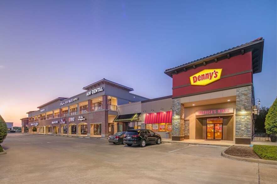 8401 Westheimer, Houston, TX à louer - Photo du bâtiment - Image 2 de 4