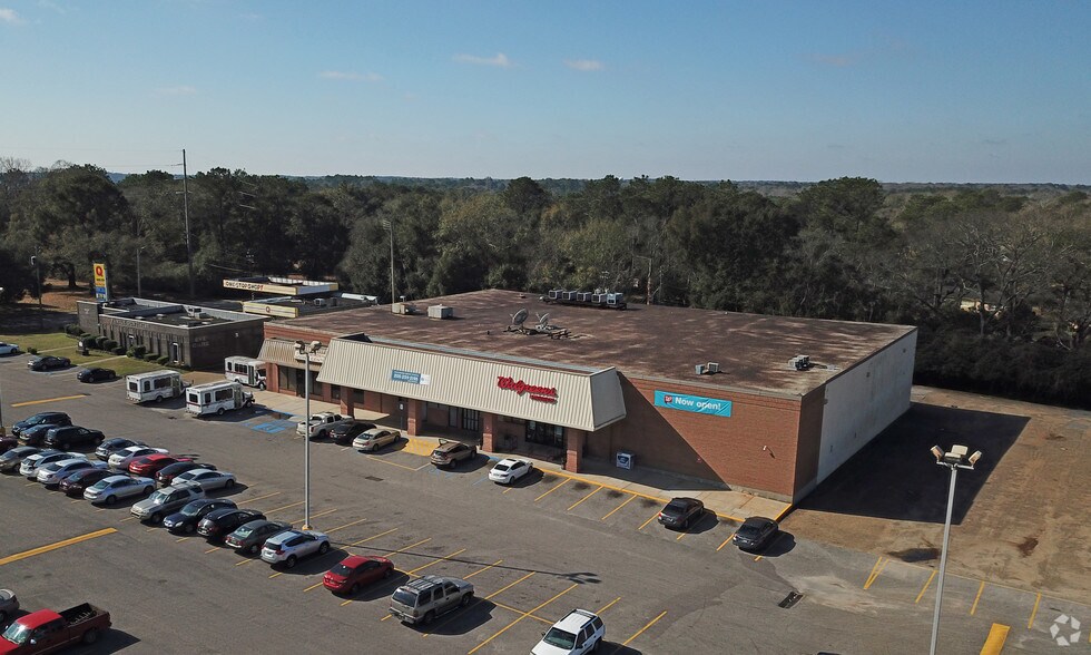 5301 Overlook Rd, Mobile, AL à vendre - Photo principale - Image 1 de 13