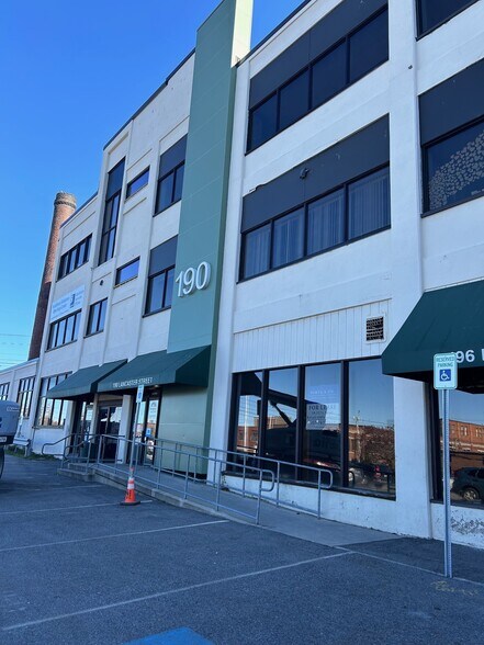 190 Lancaster St, Portland, ME for lease - Building Photo - Image 1 of 6