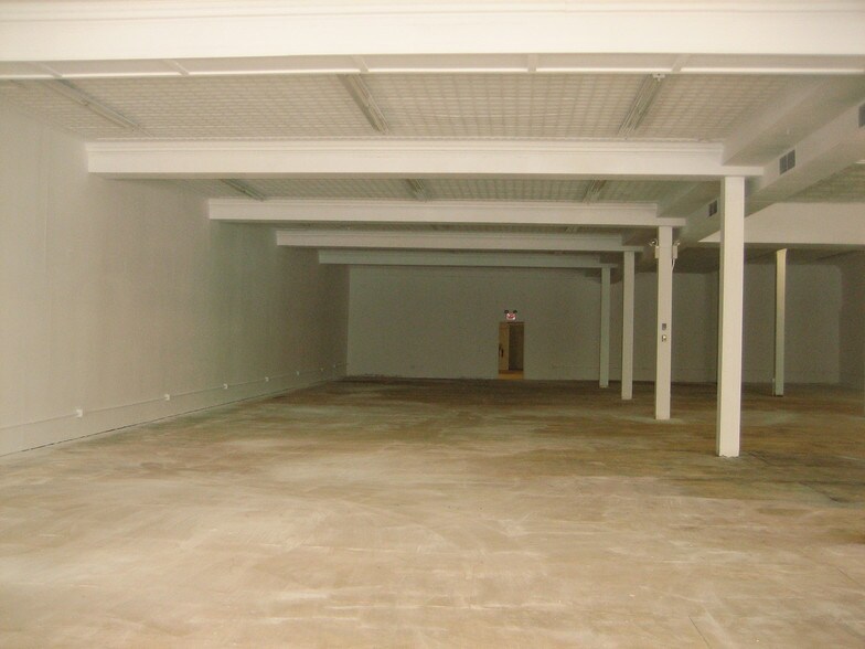 14-20 N Main St, Shenandoah, PA à louer - Photo du bâtiment - Image 3 de 4