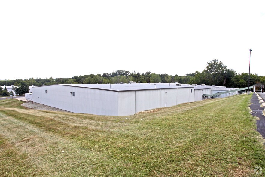 1310 Stylemaster Dr, Union, MO à vendre - Photo du bâtiment - Image 3 de 3