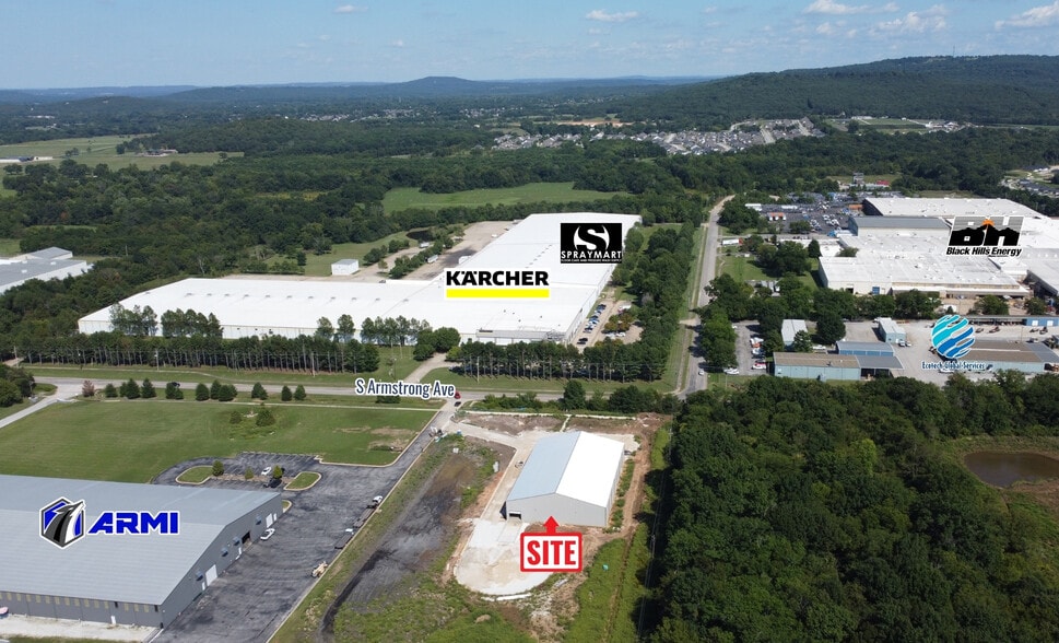 2759 S Armstrong Ave, Fayetteville, AR for lease - Building Photo - Image 3 of 7