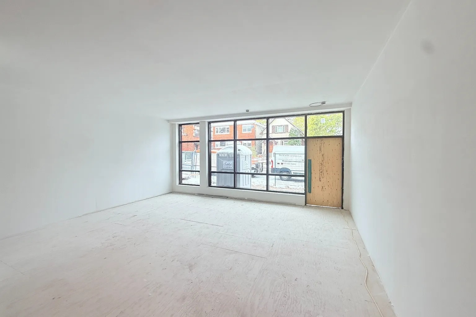 1248-1252 Wellington St W, Ottawa, ON for lease Interior Photo- Image 1 of 1