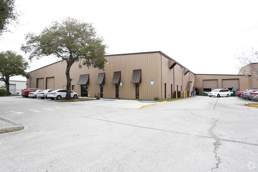12475 N 44th St, Clearwater, FL for lease - Building Photo - Image 2 of 8