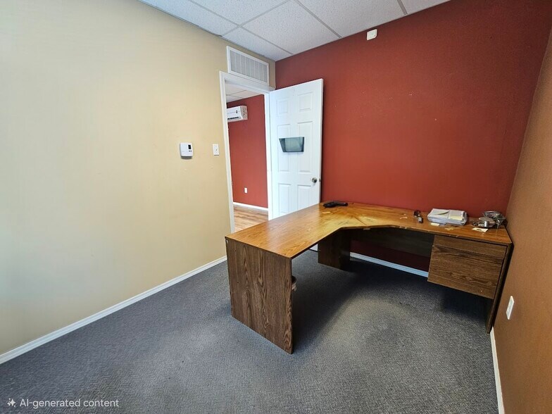 425 Stanford Av E, Parksville, BC à vendre - Photo du bâtiment - Image 3 de 13