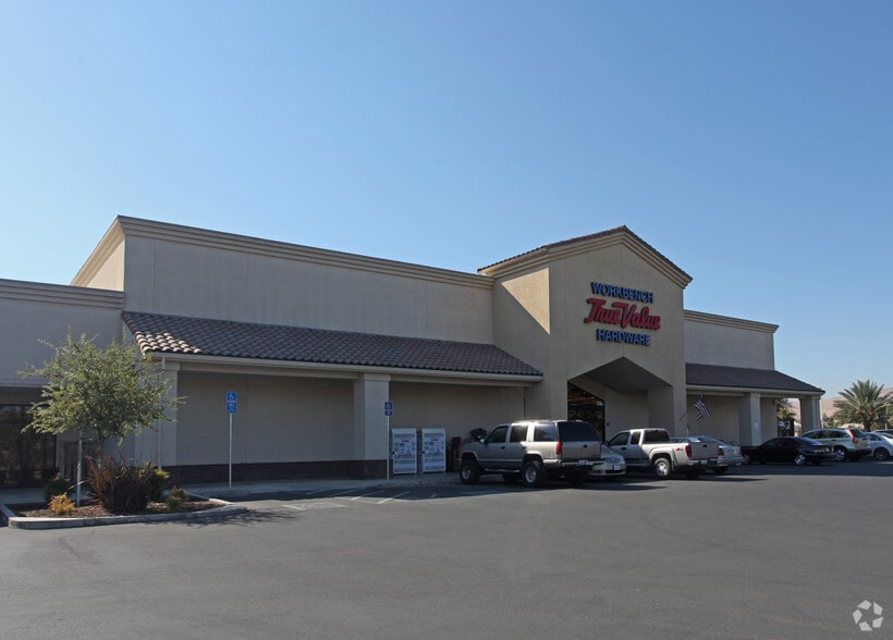 1040 W Las Palmas Ave, Patterson, CA for lease - Building Photo - Image 2 of 2