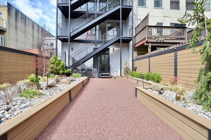 557 1st St, Hoboken, NJ for lease - Building Photo - Image 2 of 19