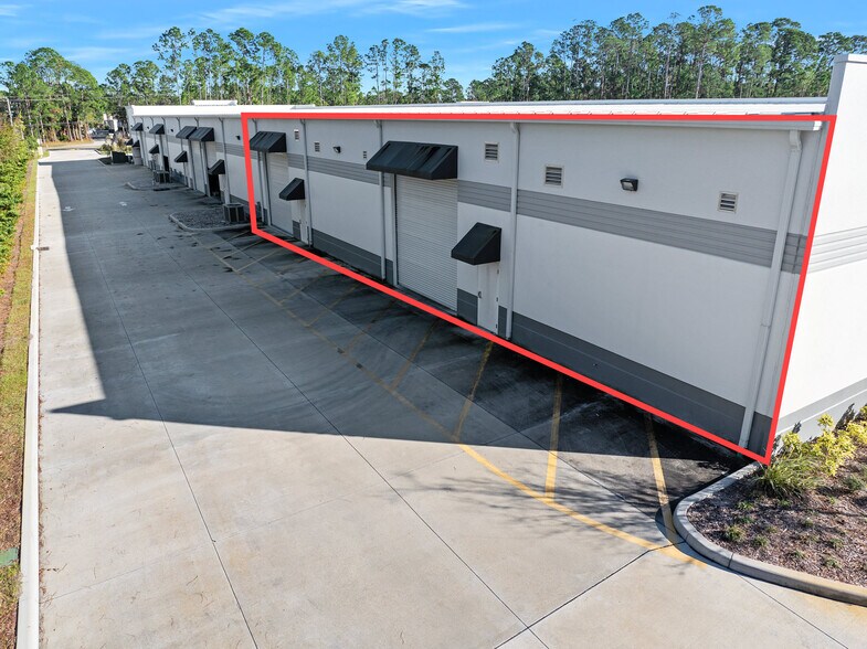 836 Bill France Blvd, Daytona Beach, FL à louer - Photo du bâtiment - Image 1 de 13