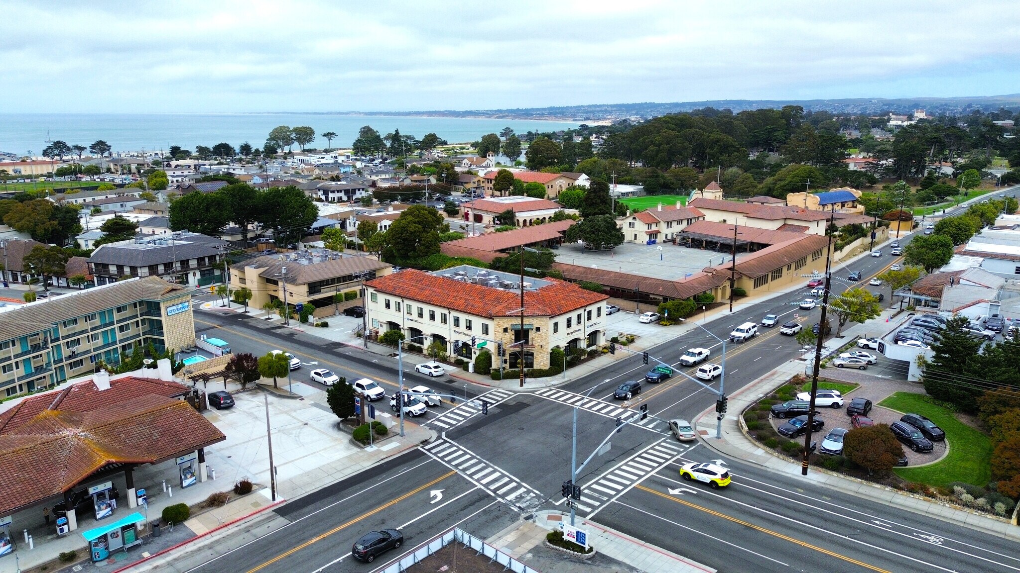 401 Fremont St, Monterey, CA à louer Photo du bâtiment- Image 1 de 16
