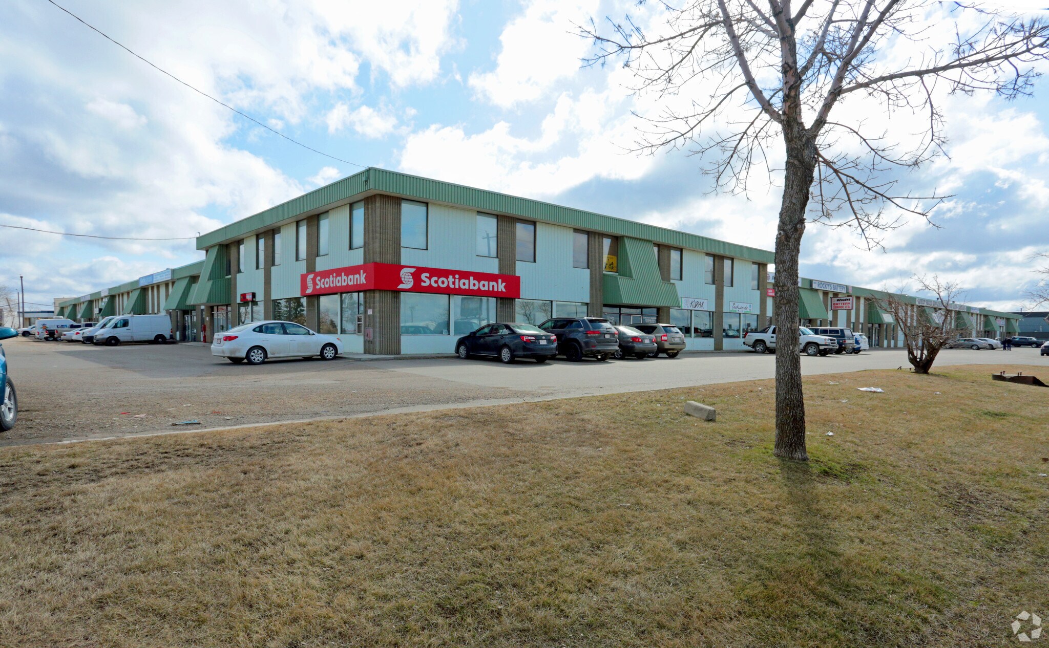 5927-6086 86 St NW, Edmonton, AB for lease Primary Photo- Image 1 of 4