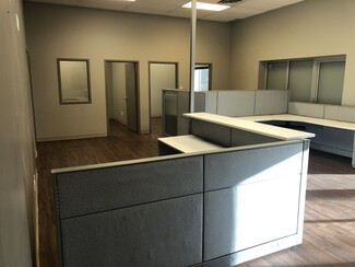 Plus de détails pour 3910 84th Ave, Leduc, AB - Bureau, Industriel/Logistique à louer