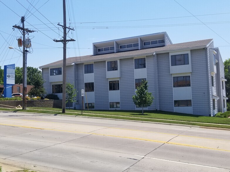 3715 SW 29th St, Topeka, KS à louer - Photo du bâtiment - Image 2 de 2