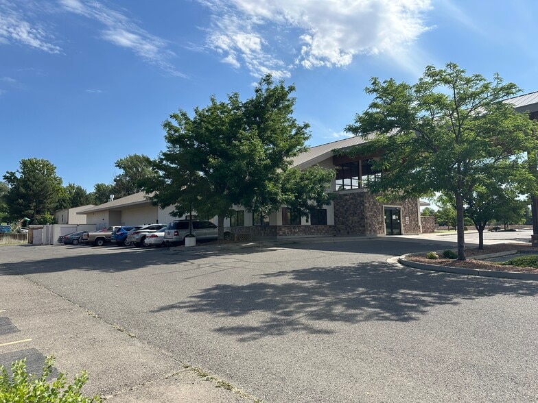 2596 F Rd, Grand Junction, CO à vendre - Photo du bâtiment - Image 1 de 3