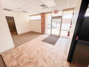 711 E 3rd St, Big Spring, TX for lease Interior Photo- Image 1 of 16