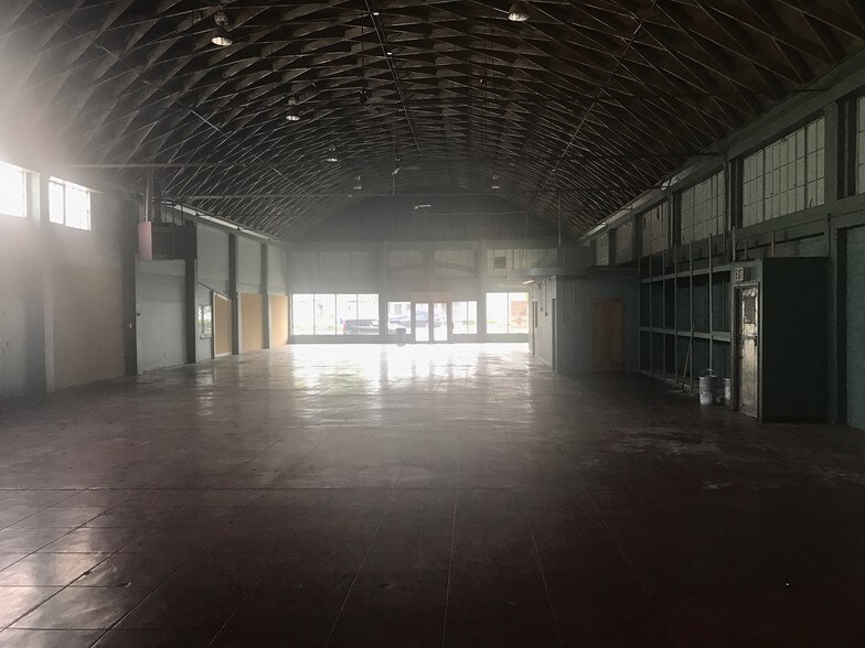 701 I St, Modesto, CA à vendre - Photo du bâtiment - Image 3 de 19