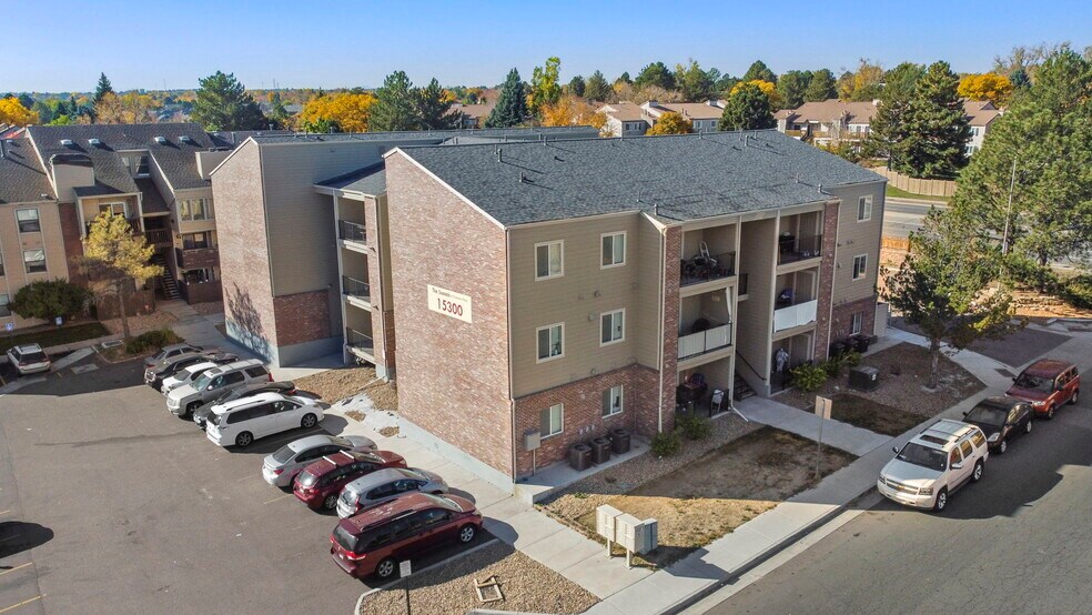 15300 E Arizona Ave, Aurora, CO à vendre - Photo du bâtiment - Image 2 de 22