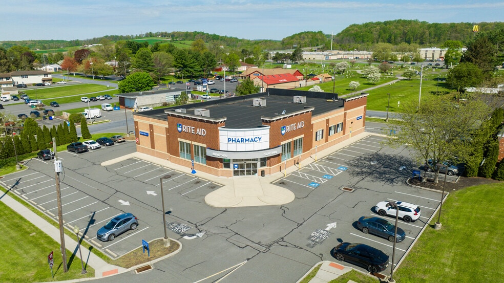 3145 W Main St, Morgantown, PA for lease - Building Photo - Image 2 of 6