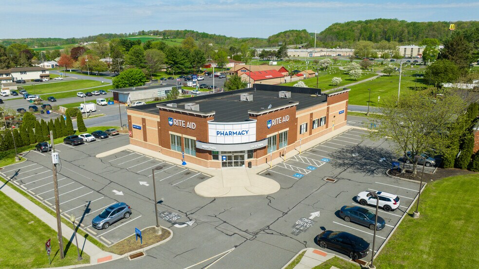 3145 W Main St, Morgantown, PA à louer - Photo du bâtiment - Image 2 de 6