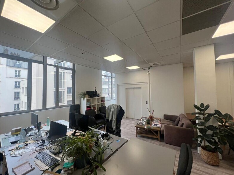 60 Rue De Wattignies, Paris for lease - Building Photo - Image 3 of 6
