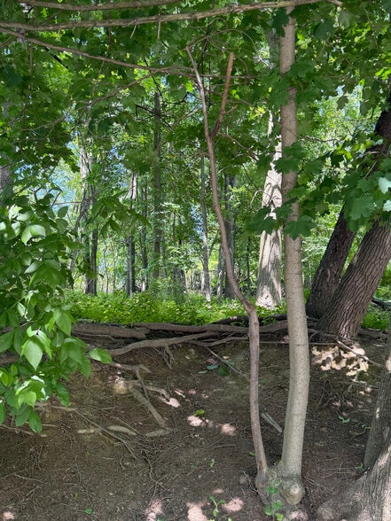 152 Chapel Hill Rd, Claysville, PA for sale - Building Photo - Image 3 of 7