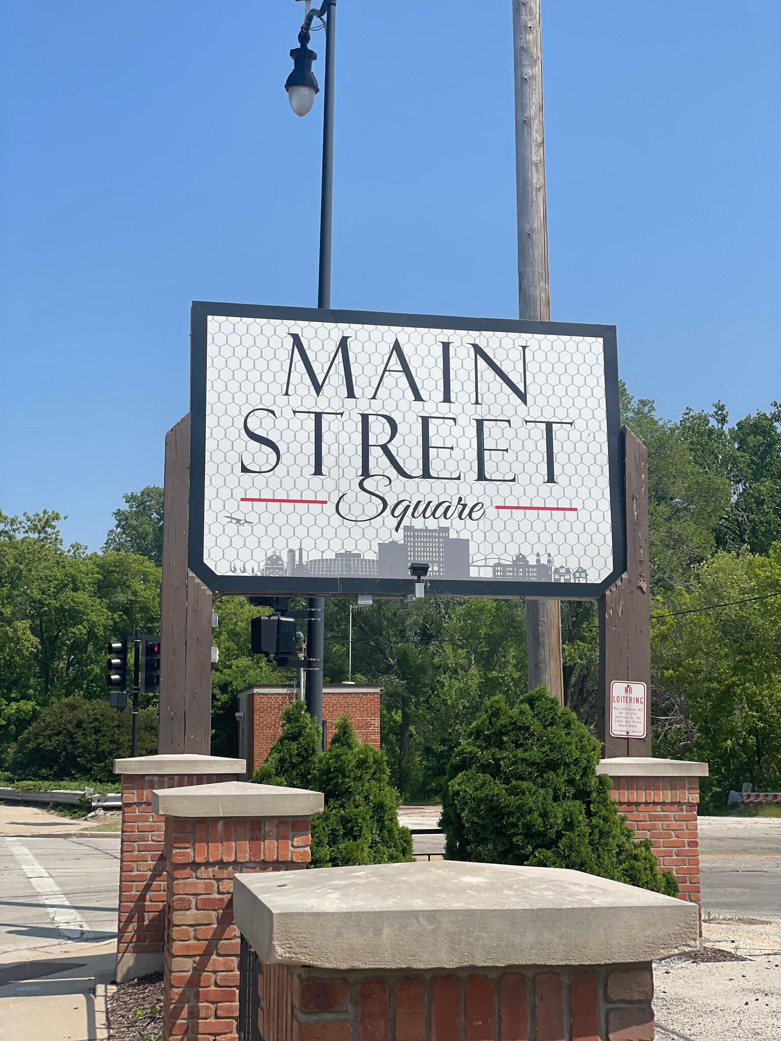 1270 Main St, Green Bay, WI for lease Building Photo- Image 1 of 22