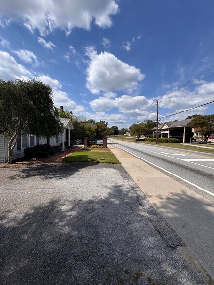 920 Green St, Conyers, GA à louer - Photo du bâtiment - Image 3 de 12