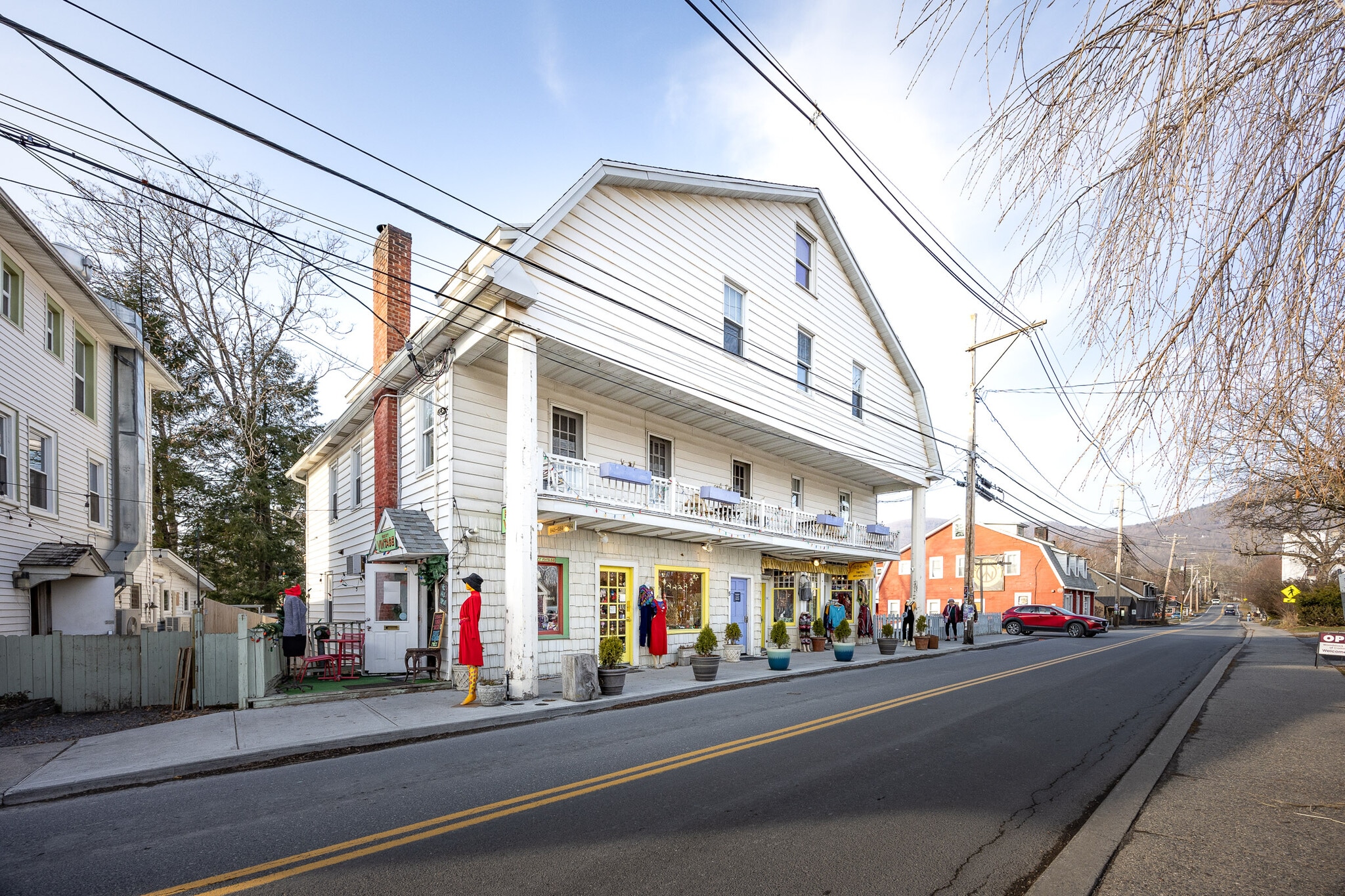 5-9 Rock City Rd, Woodstock, NY for sale Primary Photo- Image 1 of 36
