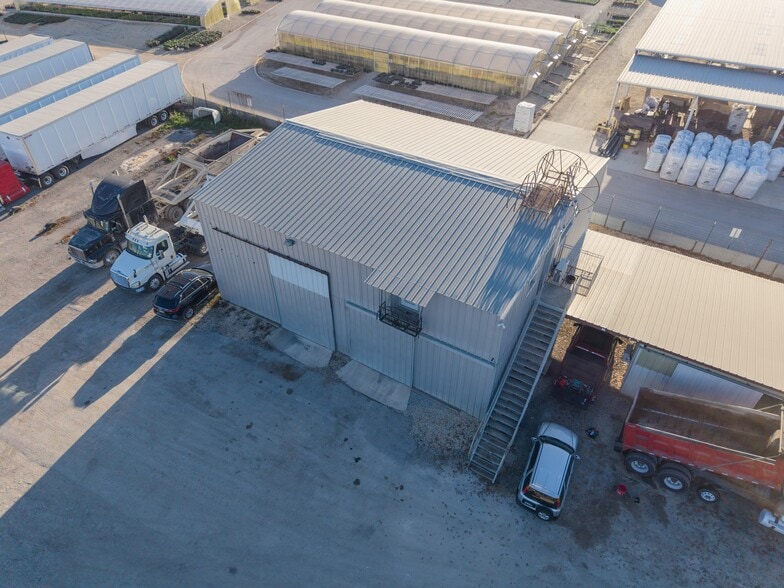 7765 Fm 482, New Braunfels, TX for lease - Building Photo - Image 3 of 14