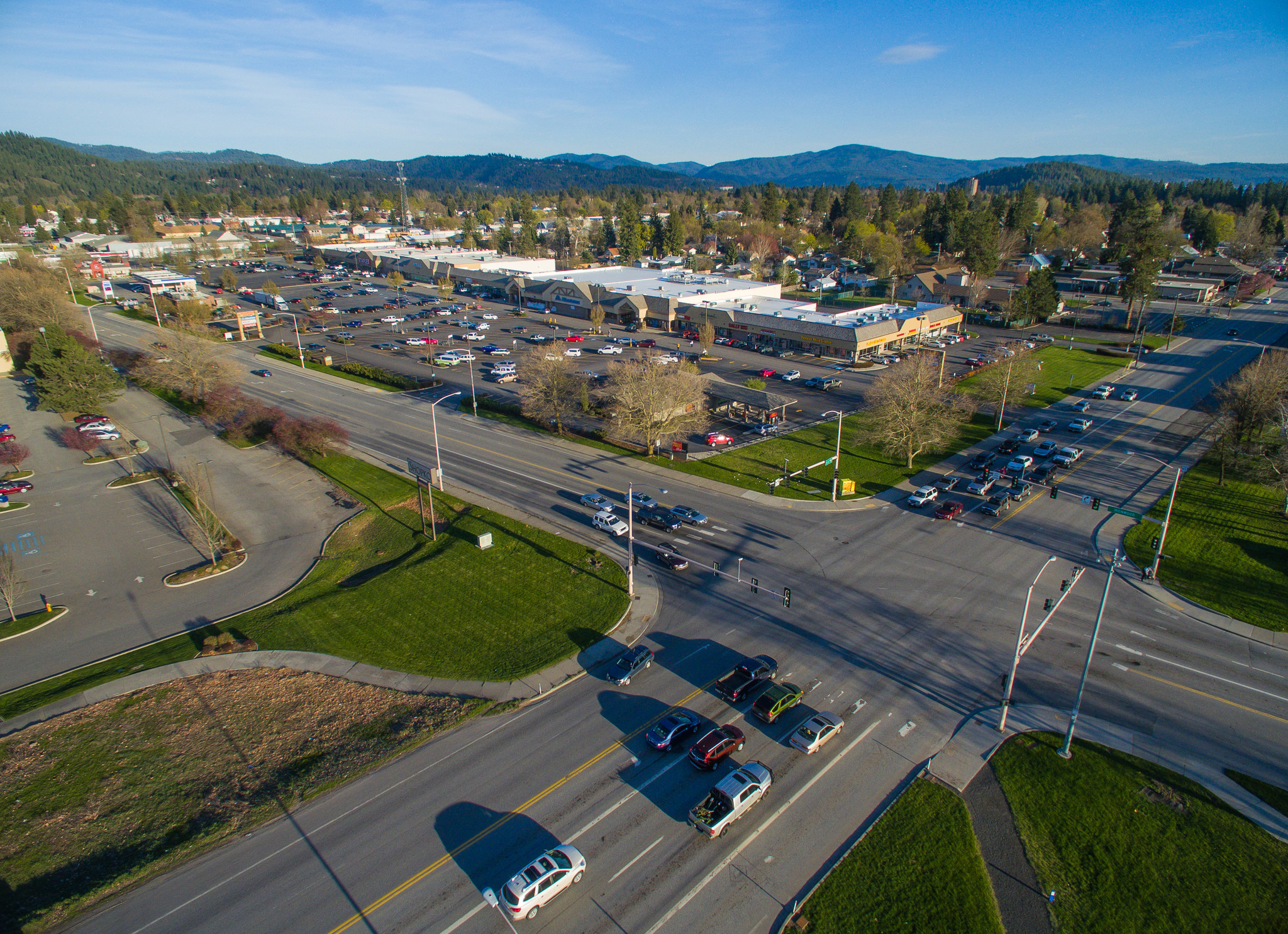 204-226 W Ironwood Dr, Coeur d'Alene, ID for lease Building Photo- Image 1 of 9