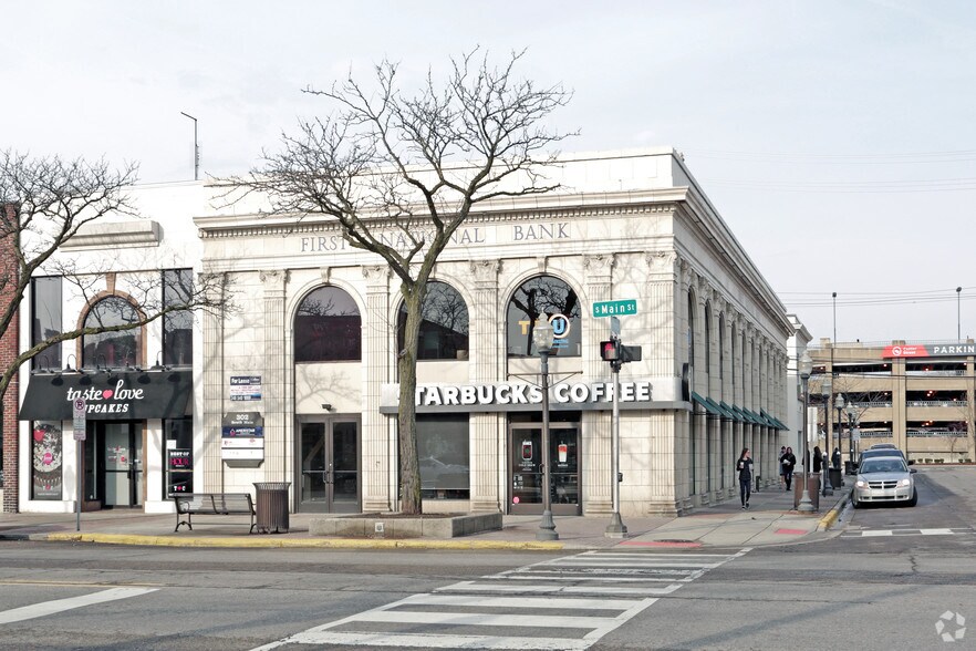 300-304 S Main St, Royal Oak, MI for lease - Building Photo - Image 1 of 10