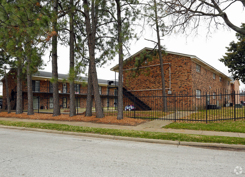 1095 Merriwether Ave, Memphis, TN for sale - Primary Photo - Image 1 of 34