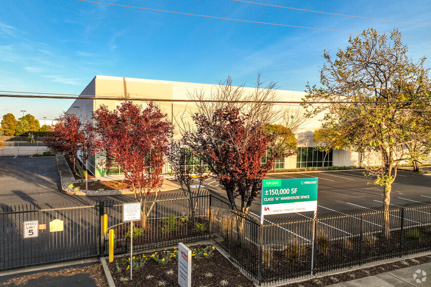 500 85th Ave, Oakland, CA for lease - Building Photo - Image 2 of 8