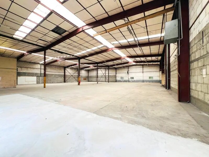 Flex in Plaisir for sale Interior Photo- Image 1 of 8