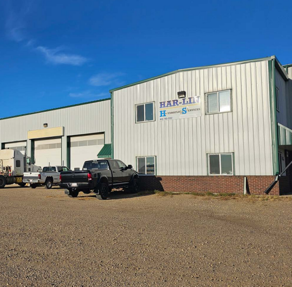 49 Veiner Rd W, Millicent, AB for lease - Building Photo - Image 1 of 2