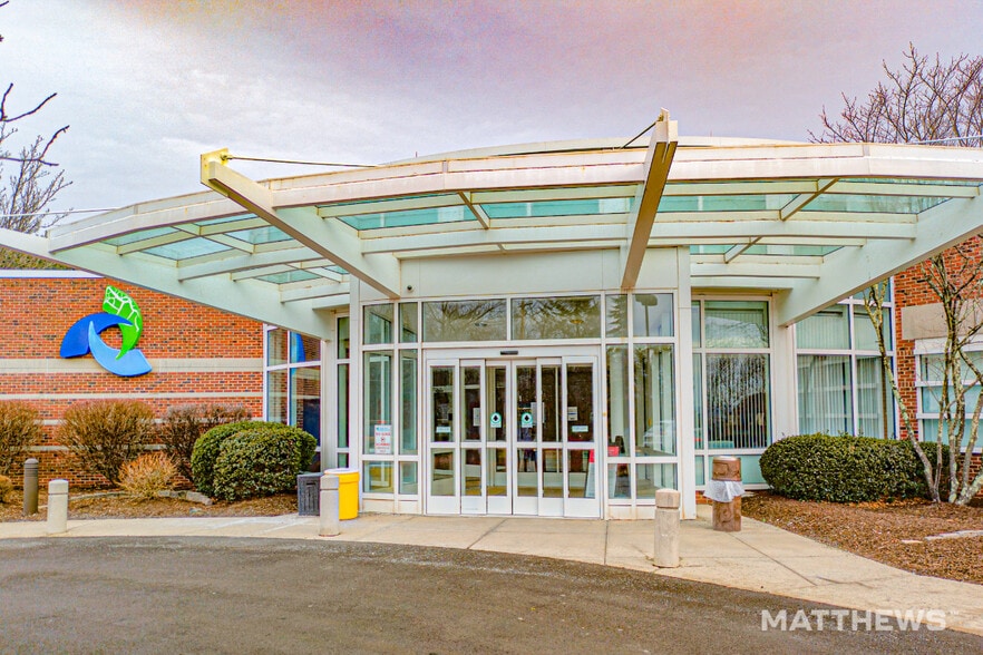 1000 Alliance Dr, Hazleton, PA for sale - Building Photo - Image 2 of 3