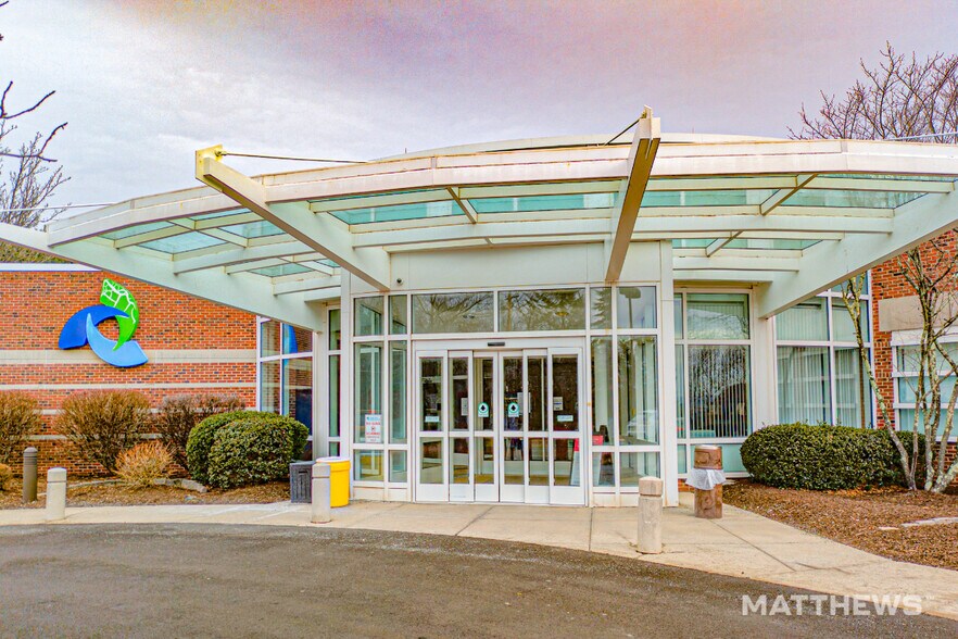 1000 Alliance Dr, Hazleton, PA à vendre - Photo du bâtiment - Image 2 de 3