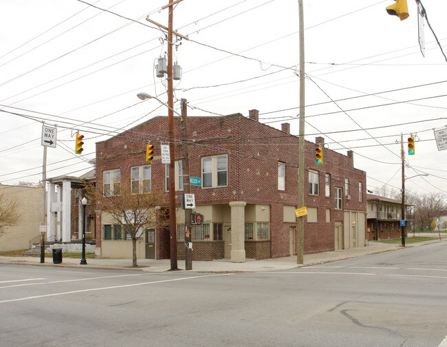 More details for 1445-1447 E Main St, Columbus, OH - Retail for Sale