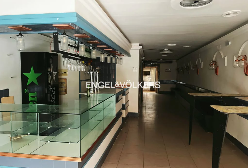 Retail in Tarragona, Tarragona for lease Interior Photo- Image 1 of 4