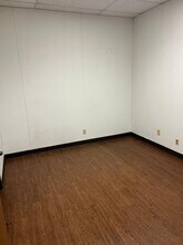 705 N Greenville Ave, Allen, TX à louer Photo intérieure- Image 2 de 4