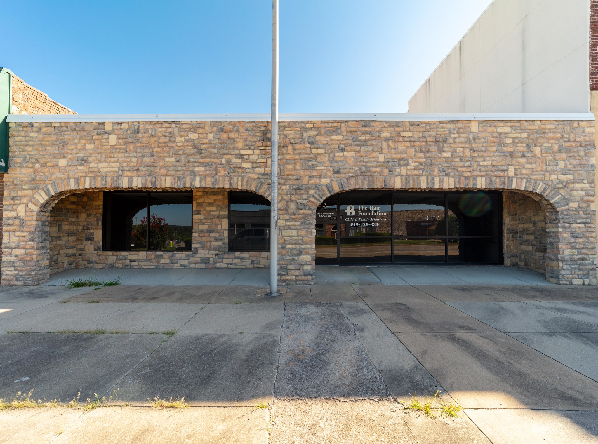 17 E Carl Albert Pky, McAlester, OK for sale Primary Photo- Image 1 of 1