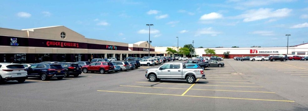 4408 Milestrip Rd, Hamburg, NY à louer - Photo du bâtiment - Image 2 de 7